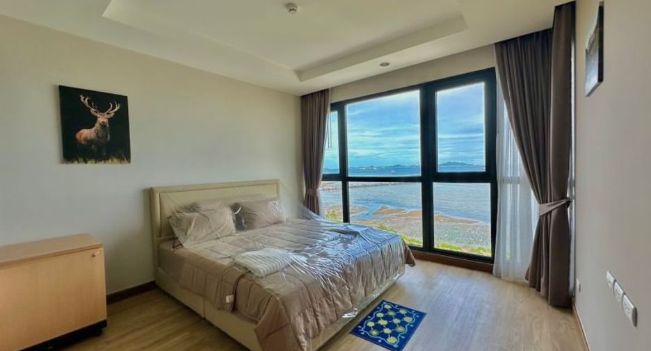For sale 1 bed condo in Si Racha, Chonburi