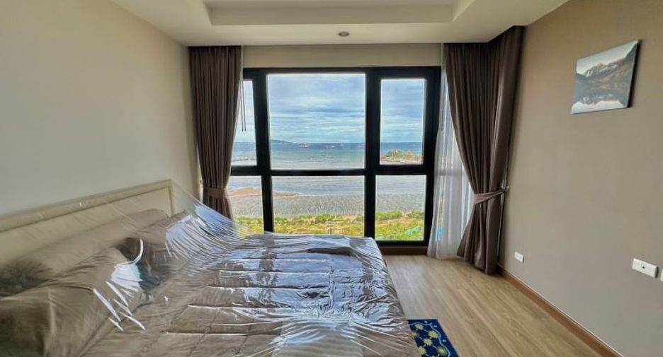For sale 1 bed condo in Si Racha, Chonburi