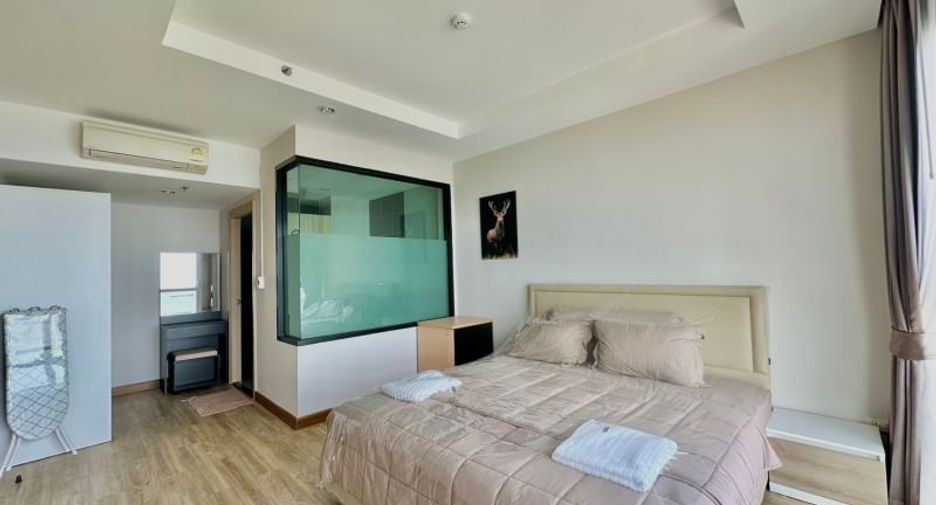 For sale 1 bed condo in Si Racha, Chonburi