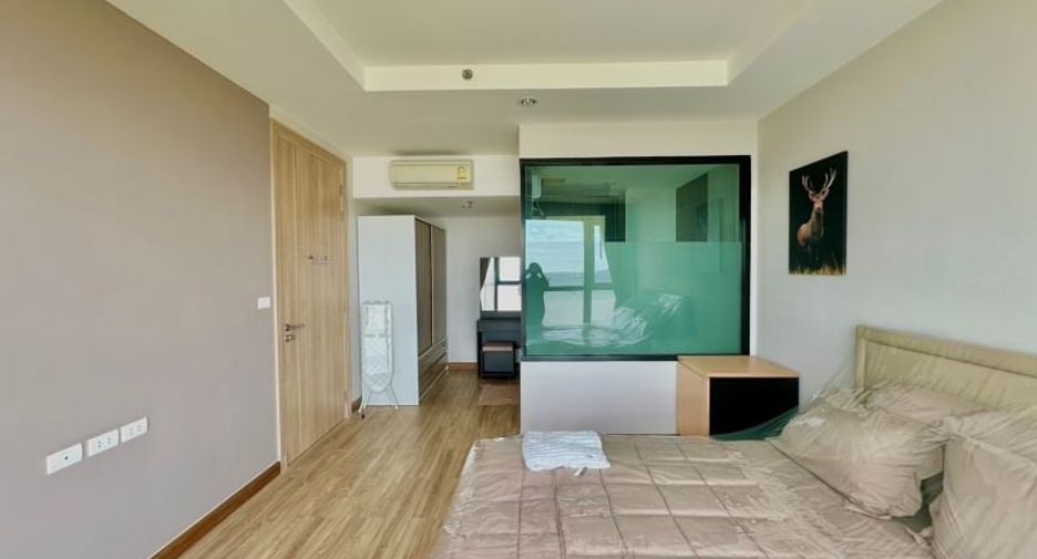 For sale 1 bed condo in Si Racha, Chonburi