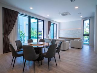 For rent 4 bed condo in Saphan Sung, Bangkok