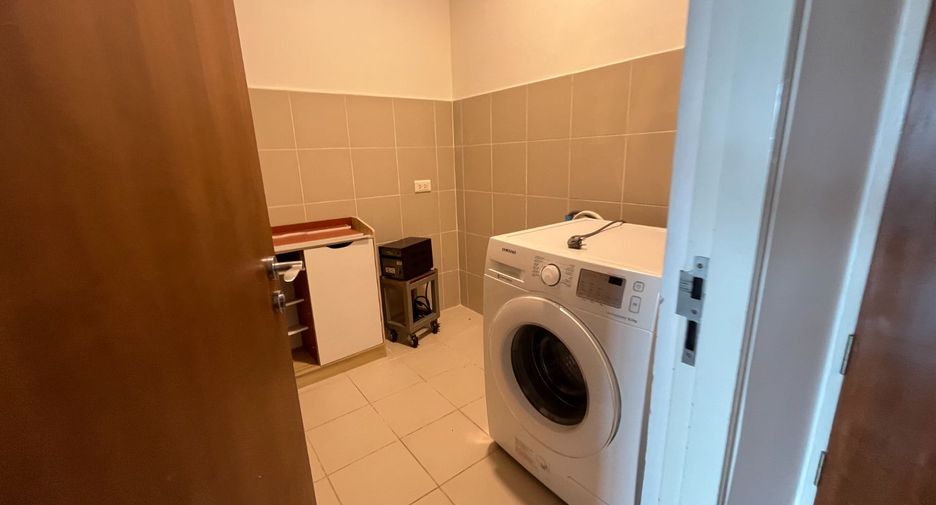 Condo en alquiler y en venta de 2 habitaciones en Khlong Toei, Bangkok