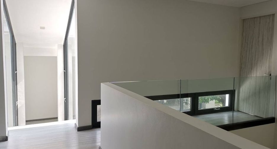 For rent 3 bedrooms house in Pak Kret, Nonthaburi