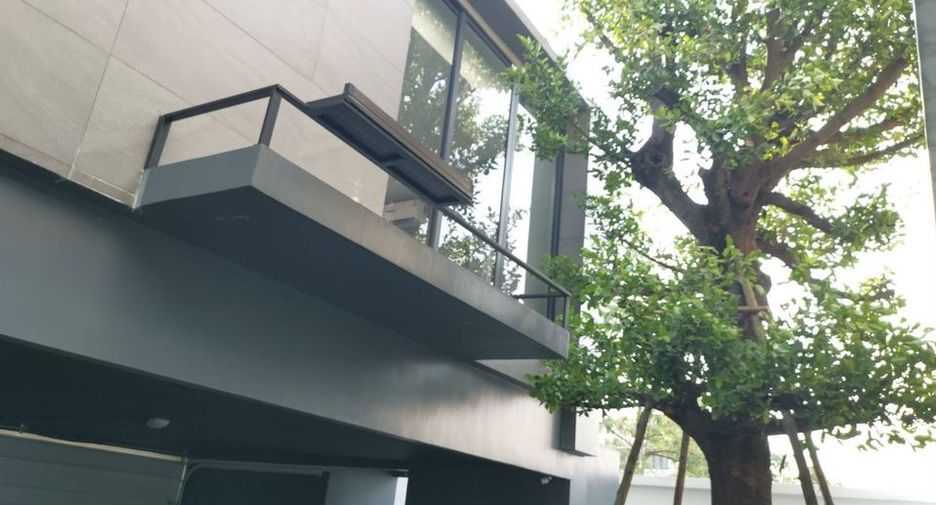 For rent 3 bedrooms house in Pak Kret, Nonthaburi