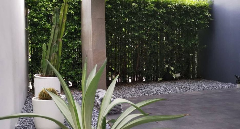 For rent 3 bedrooms house in Pak Kret, Nonthaburi