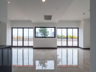 For sale 4 Beds condo in Bang Lamung, Chonburi