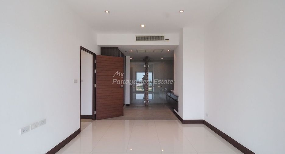 For sale 4 bedrooms condo in Bang Lamung, Chonburi