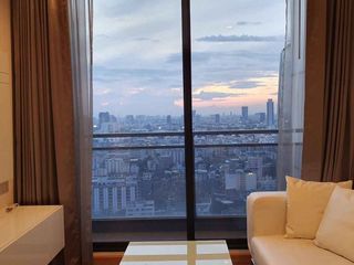 For sale 1 Beds condo in Huai Khwang, Bangkok
