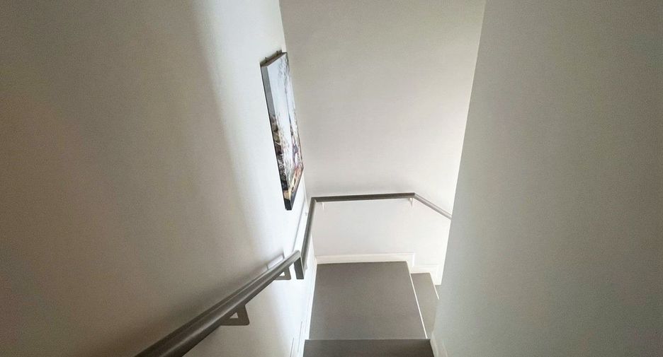 For sale 2 bedrooms condo in Watthana, Bangkok