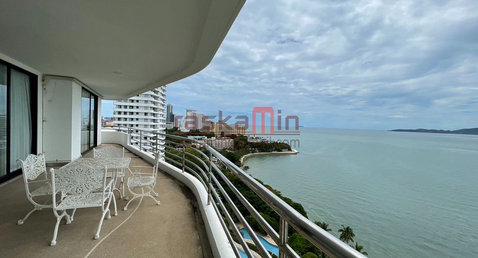 For rent 4 bedrooms condo in Bang Lamung, Chonburi