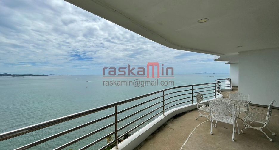 For rent 4 bedrooms condo in Bang Lamung, Chonburi