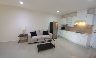出租 2 卧室 公寓 在 Khlong Toei, 曼谷