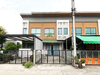 For sale 2 bedrooms townhouse in Lat Lum Kaeo, Pathum Thani