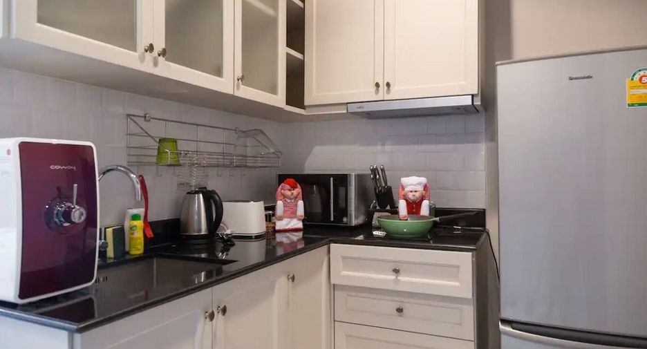 For rent and for sale 1 bed condo in Pathum Wan, Bangkok