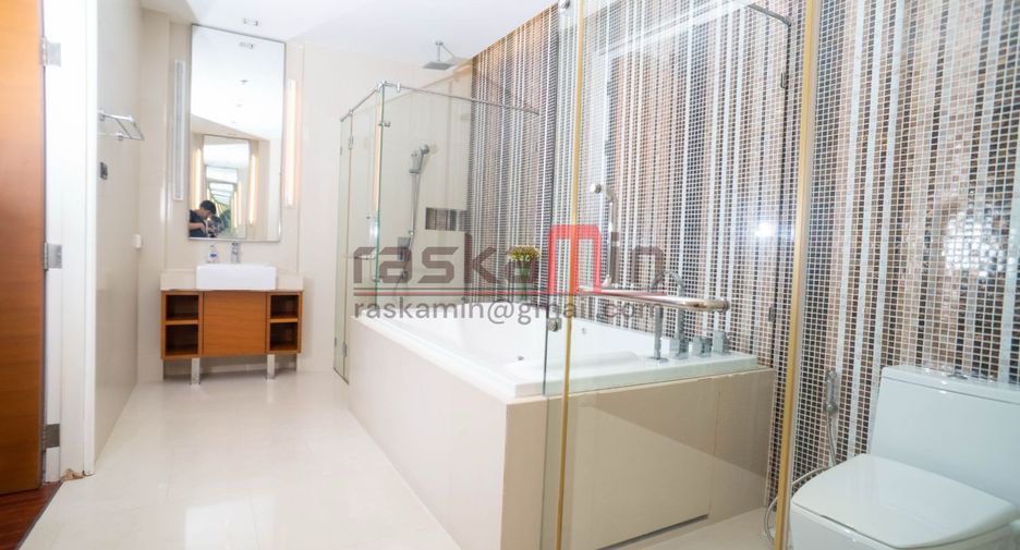 For rent and for sale 2 bedrooms condo in Bang Lamung, Chonburi