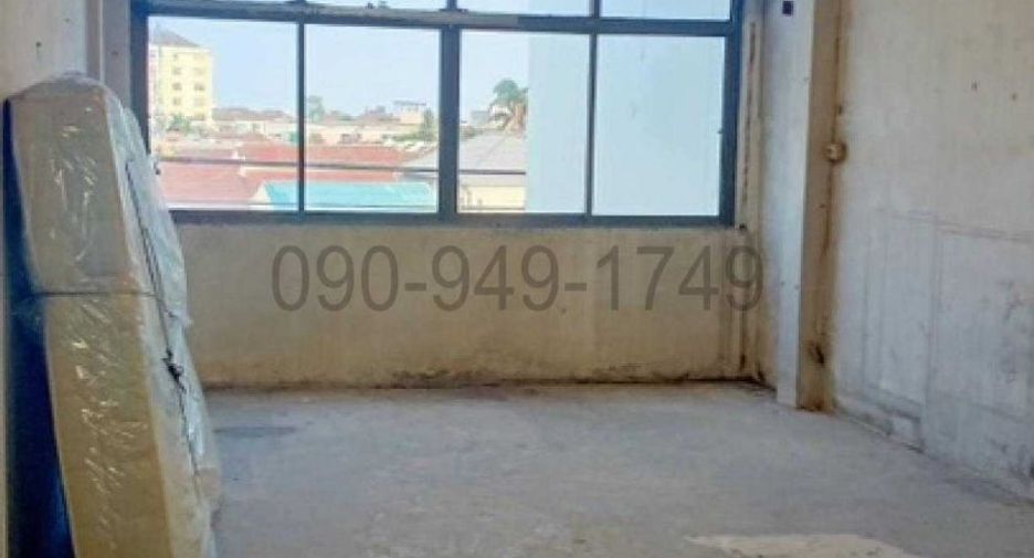 For rent 4 bedrooms retail Space in Suan Luang, Bangkok
