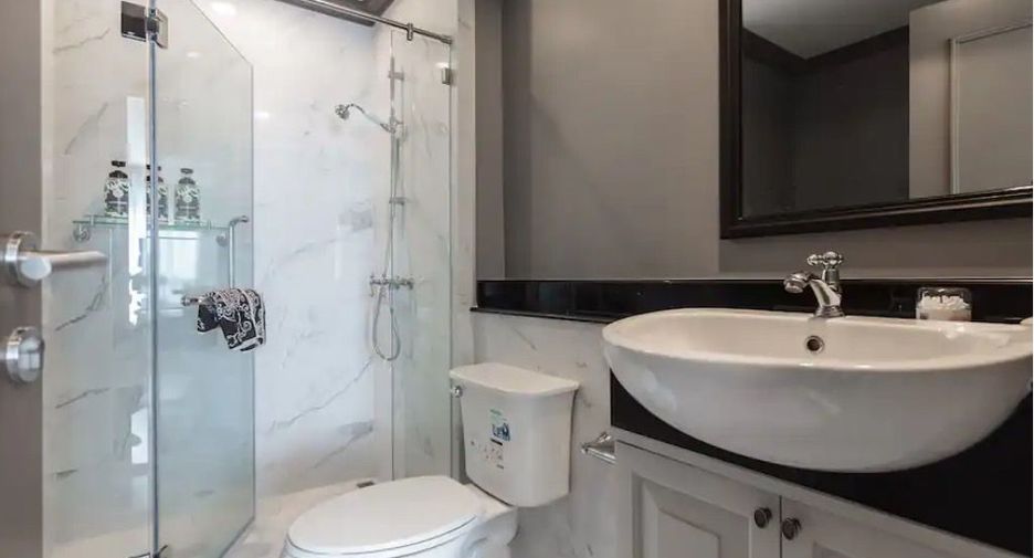 For sale 1 bed condo in Pathum Wan, Bangkok