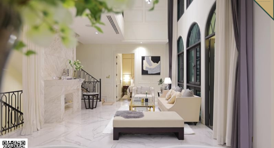 For sale 4 bedrooms house in Watthana, Bangkok