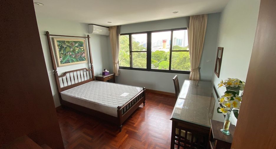 À louer 2 chambres condo à Yan Nawa, Bangkok