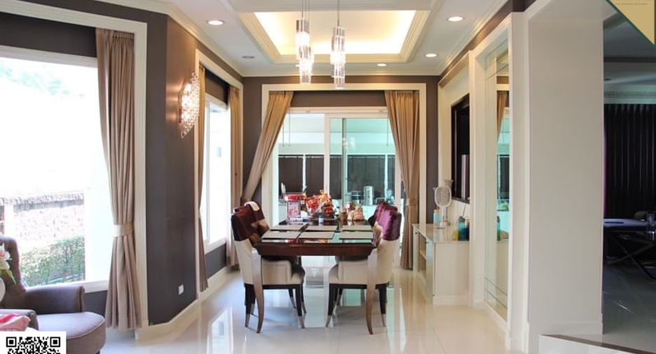 Casa en venta de 4 habitaciones en Chom Thong, Bangkok