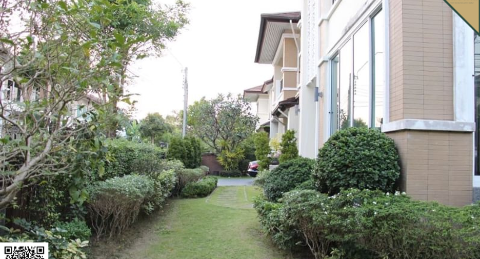 Casa en venta de 4 habitaciones en Chom Thong, Bangkok