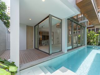 For sale 5 Beds house in Phaya Thai, Bangkok