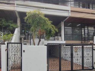 ให้เช่า 3 ห้องนอน ทาวน์เฮ้าส์ ใน วัฒนา, กรุงเทพฯ