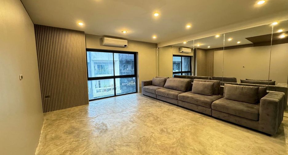 Büro zur Miete mit 5 Zimmer in Watthana, Bangkok