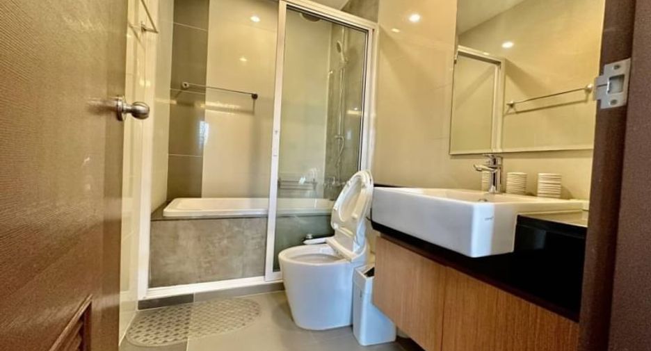 À louer 1 chambre condo à Si Racha, Chonburi