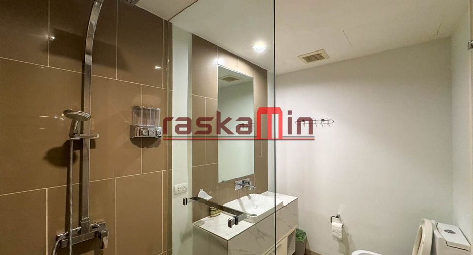 For rent 2 bedrooms condo in Bang Lamung, Chonburi