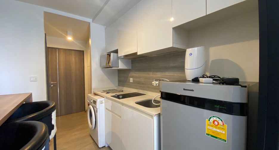 For sale 1 bed condo in Khlong Toei, Bangkok