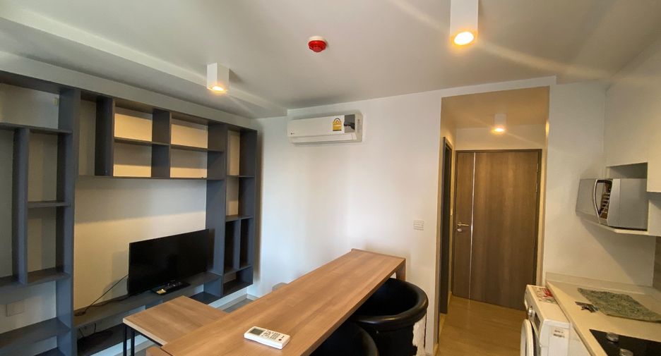 For sale 1 bed condo in Khlong Toei, Bangkok