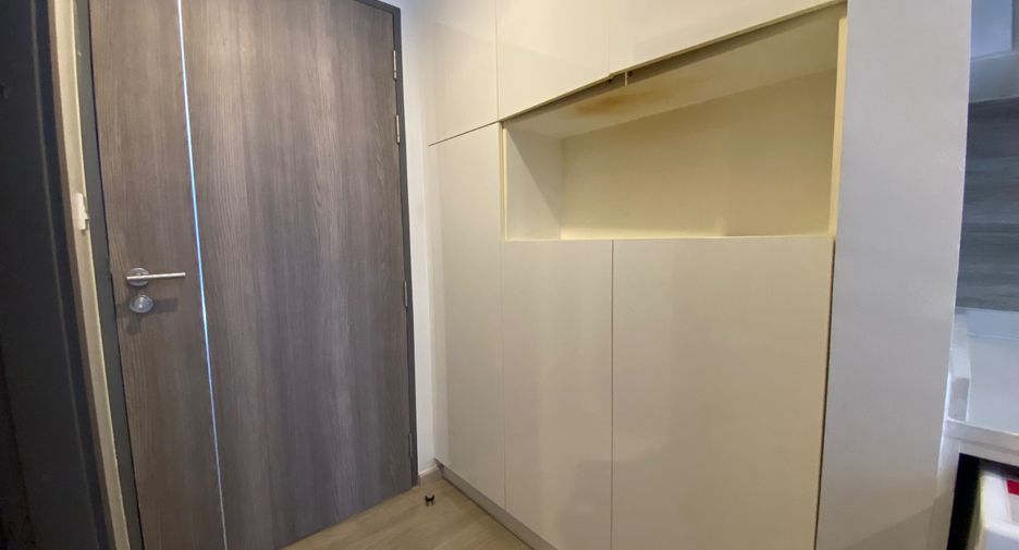 For sale 1 bed condo in Khlong Toei, Bangkok