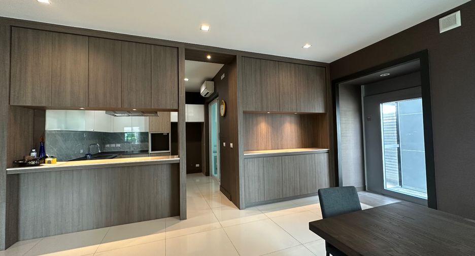 Casa en venta de 5 habitaciones en Pak Kret, Nonthaburi