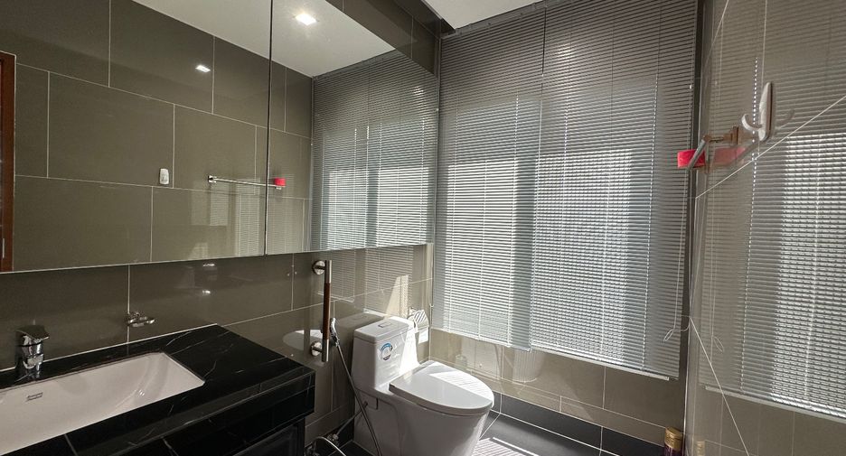 Casa en venta de 5 habitaciones en Pak Kret, Nonthaburi