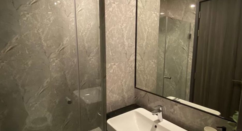 For rent and for sale 1 bed condo in Khlong Toei, Bangkok