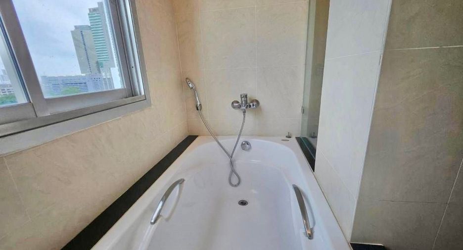 Apartment zur Miete mit 4 Zimmer in Sathon, Bangkok
