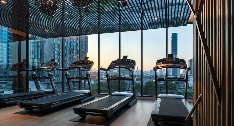Wohnung zur Miete und zum Kauf mit 2 Zimmer in Watthana, Bangkok