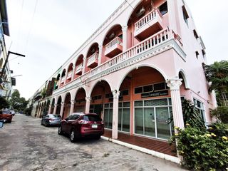 For sale 10 bed retail Space in Mueang Rayong, Rayong