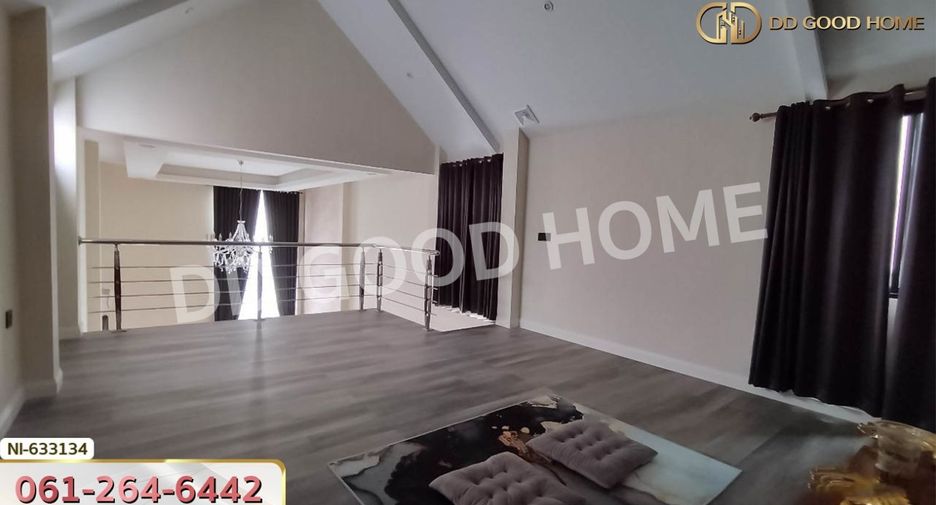 For sale 2 bed townhouse in Si Maha Phot, Prachin Buri