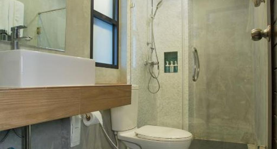 For sale 21 bedrooms hotel in Mueang Chiang Mai, Chiang Mai