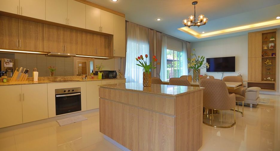 Casa en venta de 3 habitaciones en Bang Lamung, Chonburi