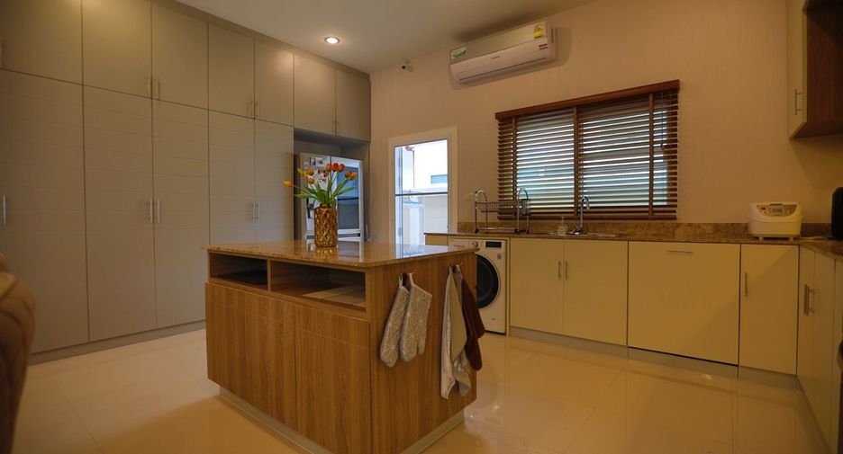 Casa en venta de 3 habitaciones en Bang Lamung, Chonburi