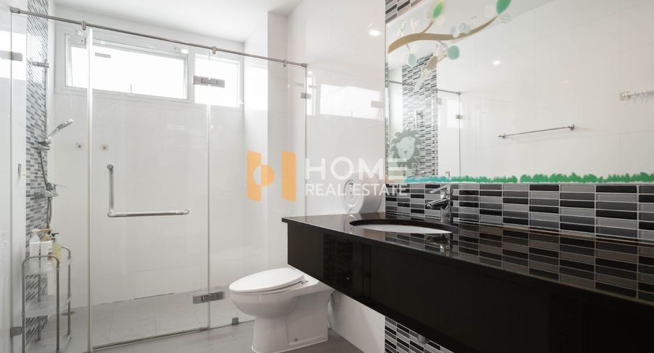 Casa en venta de 4 habitaciones en Bang Kapi, Bangkok