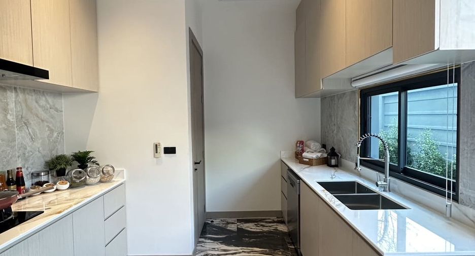 For sale 4 ベッドルーム villa in Bang Lamung, Chonburi