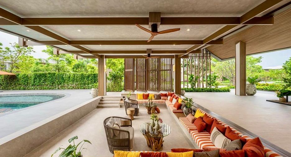 For rent 4 bedrooms house in Bang Kapi, Bangkok