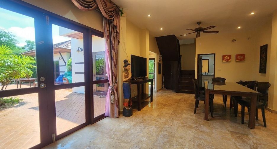 For rent そして for sale スタジオ villa in Mueang Rayong, Rayong