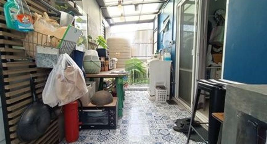 For sale 3 bedrooms townhouse in Bang Phli, Samut Prakan