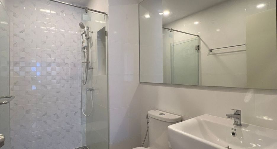 For sale 1 bed condo in Bang Phlat, Bangkok