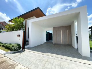 Продажа 3 спальни вилла в Банг Ламунг, Чонбури